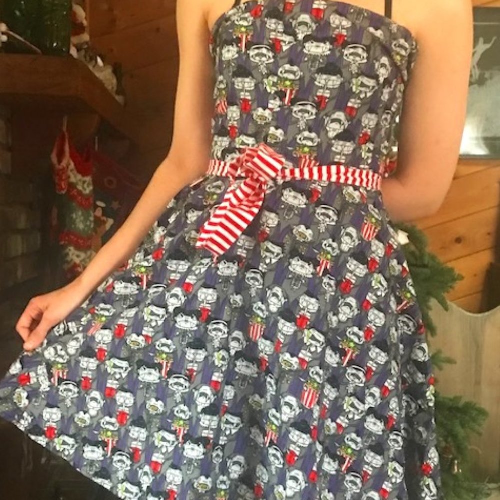 Vampires go to the movies Folter Strapless dress